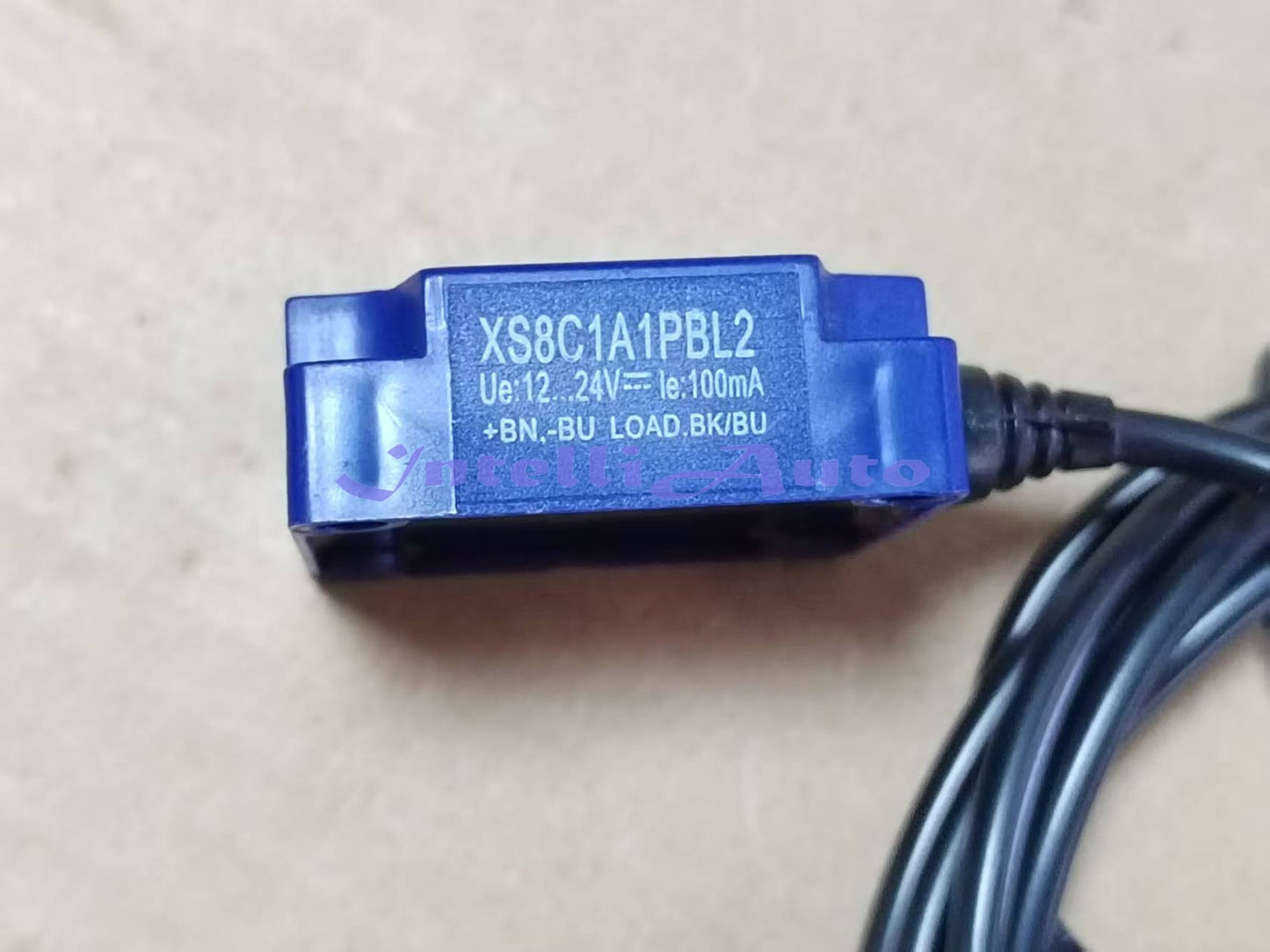 1PC XS8C1A1PBL2 sensor XS8C1A1PBL2 Fast delivery