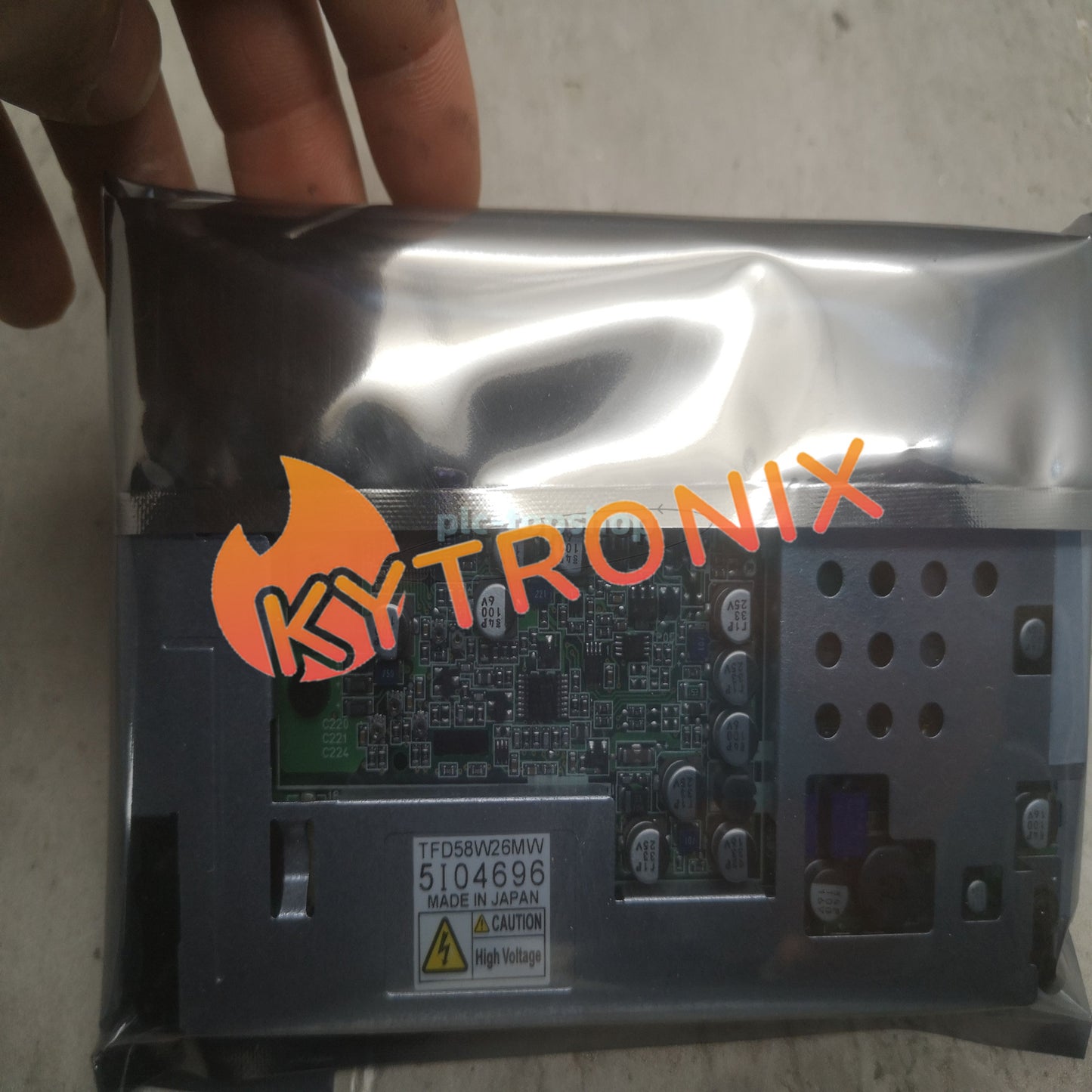 1PC TFD58W26MW Toshiba 5.8 Inch LCD Screen Fast Ship plc