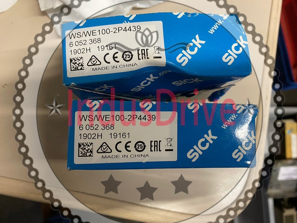 SICK WS/WE100-2P4439 6052368 Photoelectric Sensor One Free Shipping