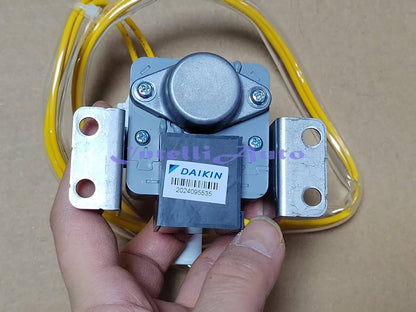 1PC FOR Daikin Ductwork drainage pump P220DB-029 Fast delivery