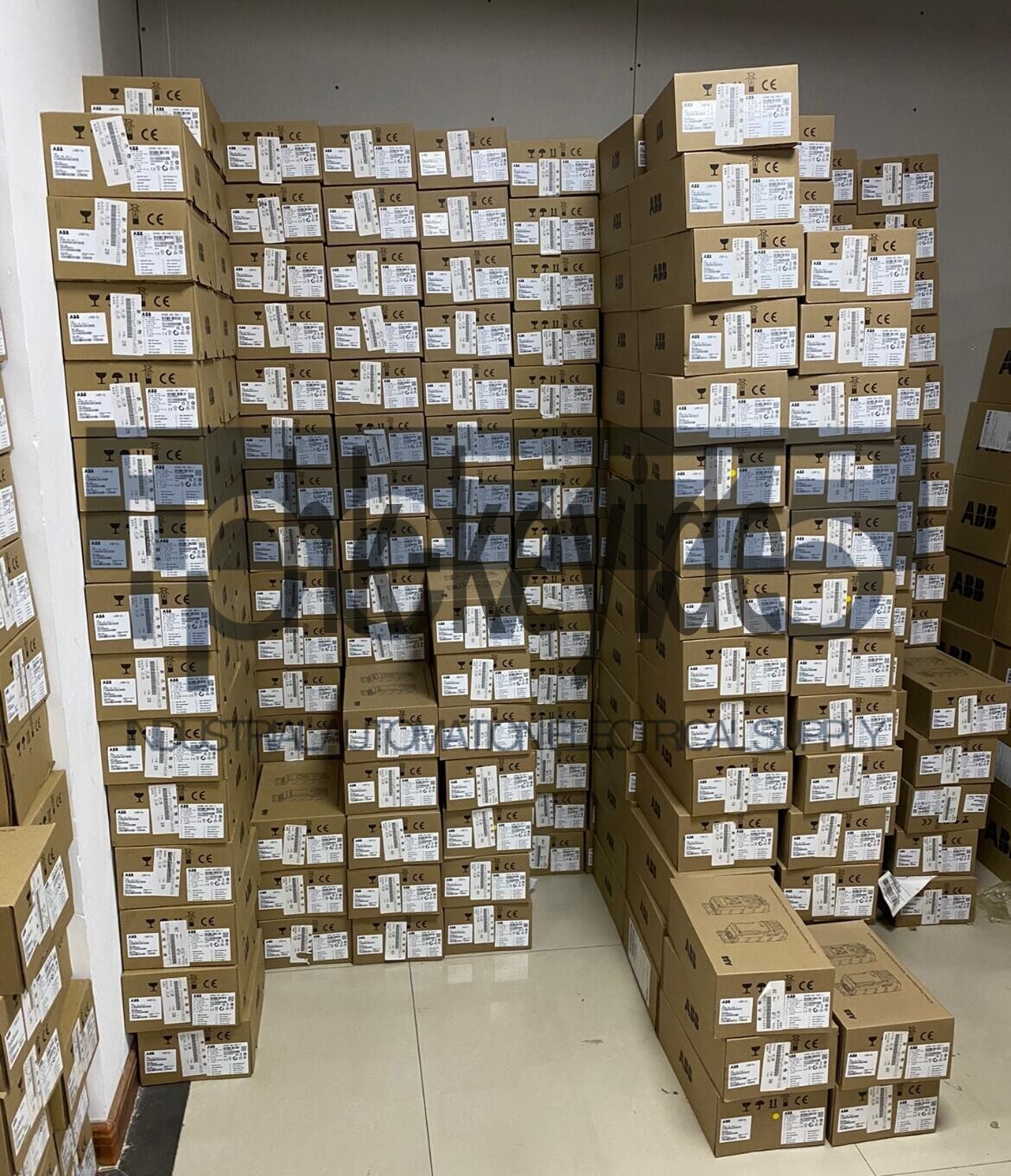 1pc ABB ACS355-03E-31A0-4 frequency converter 3PH 15KW