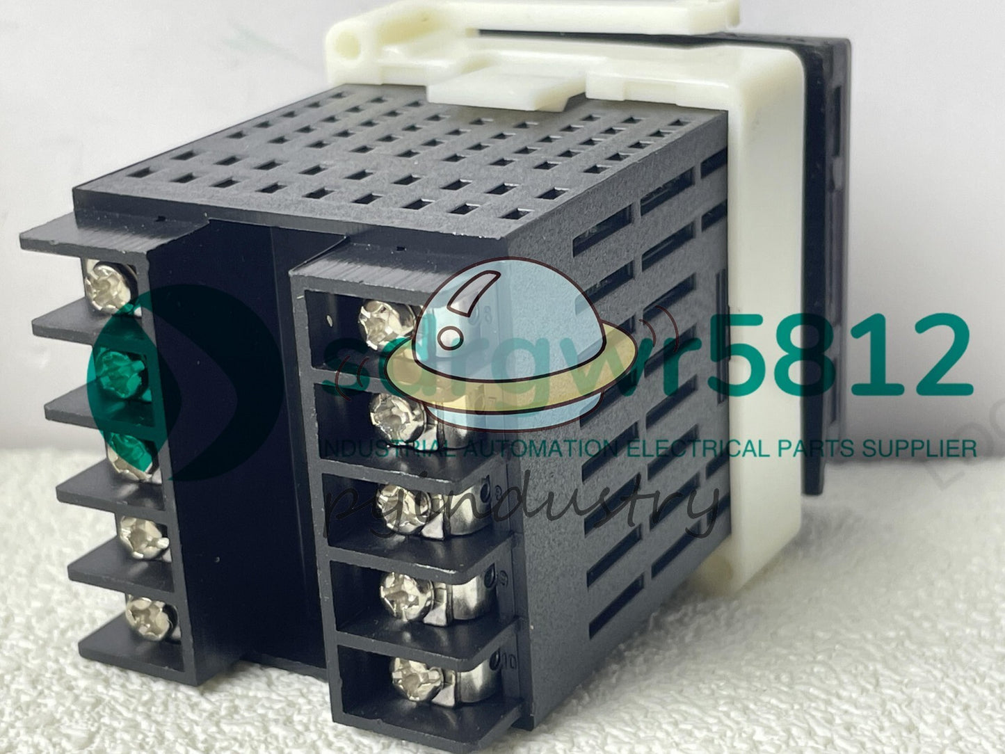 E5CSR1KJXF Omron E5CS-R1KJX-F Temperature Controller In Box #F