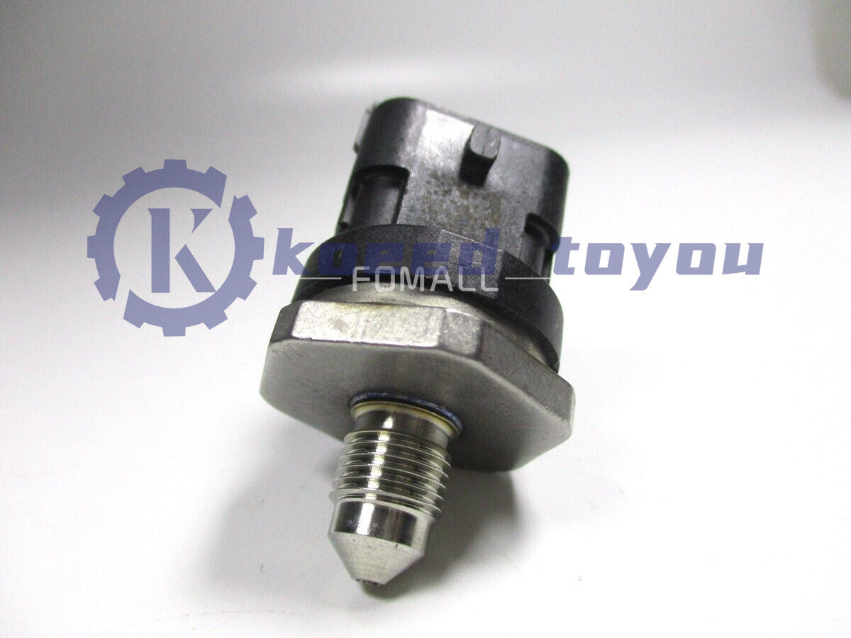 1PC 0261545074 Fuel Rail Pressure Sensor For Mazda