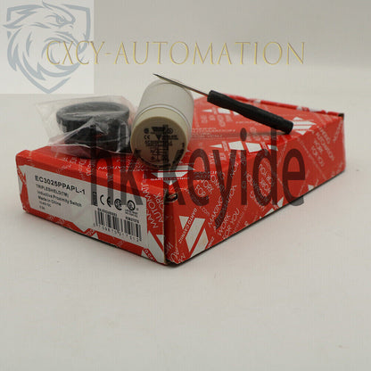 1PCS Carlo Gavazzi Capacitive switch EC3025PPAPL-1