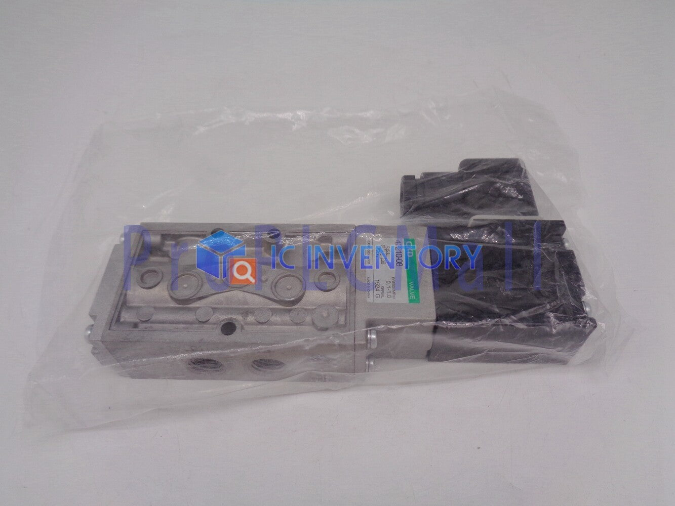 1PCS CKD Solenoid Valve 4F210-08-DC24V #F