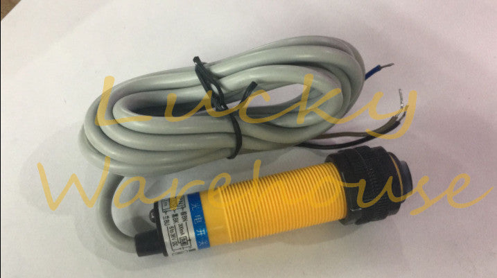 1PC OMCH E3F-R2NK PHOTOELECTRIC SWITCH FREE SHIP