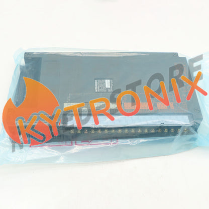 1PCS MITSUBISHI A0J2-E28DT A series PLC module A0J2E28DT /RS