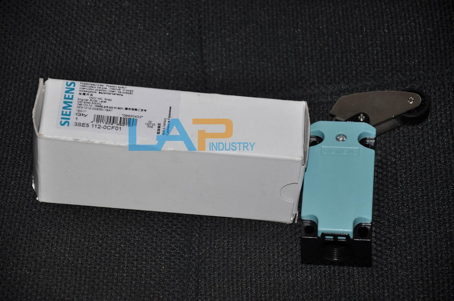 3SE5112-0CF01 - SIEMENS