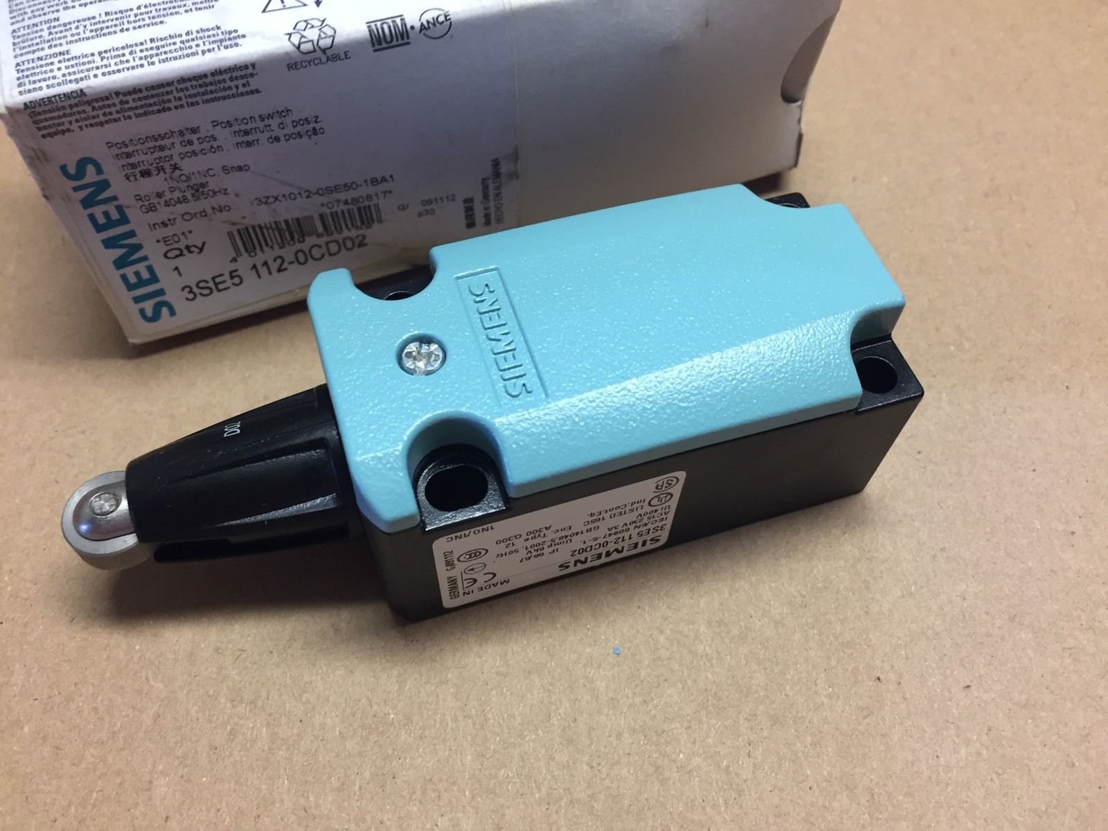 3SE5122-0CD02 - SIEMENS