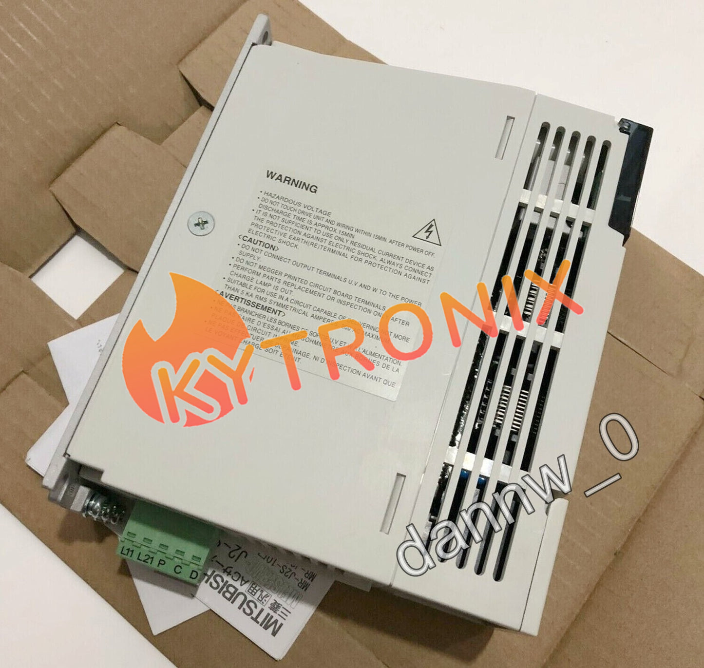 MITSUBISHI MR-J2S-10A-S075 AC Servo Drive