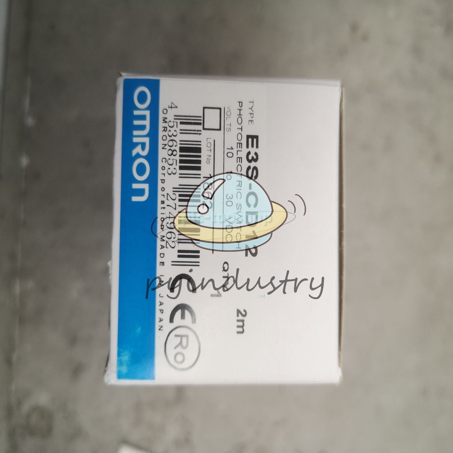1PC Omron E3S-CD12 Photoelectric Switch Sensor E3SCD12 10-30VDC 2M plc