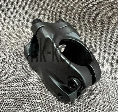 [4]