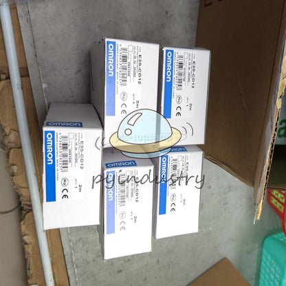 1PC Omron E3S-CD12 Photoelectric Switch Sensor E3SCD12 10-30VDC 2M plc
