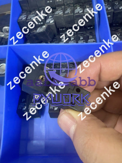 1Pcs Fluid 01-311P-015H0 DC24V 2W Solenoid Valve