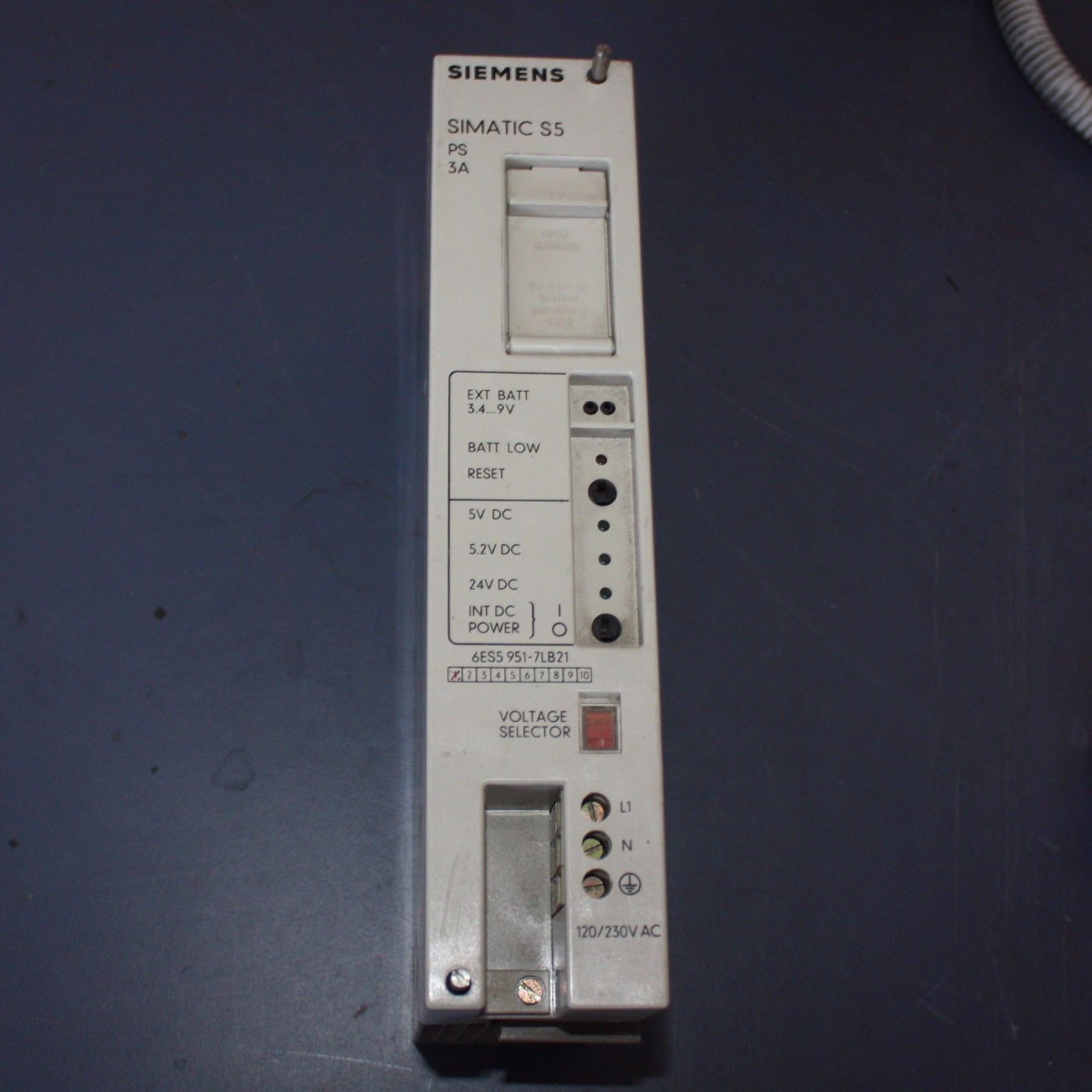 6ES5 951-7LB21 - SIEMENS