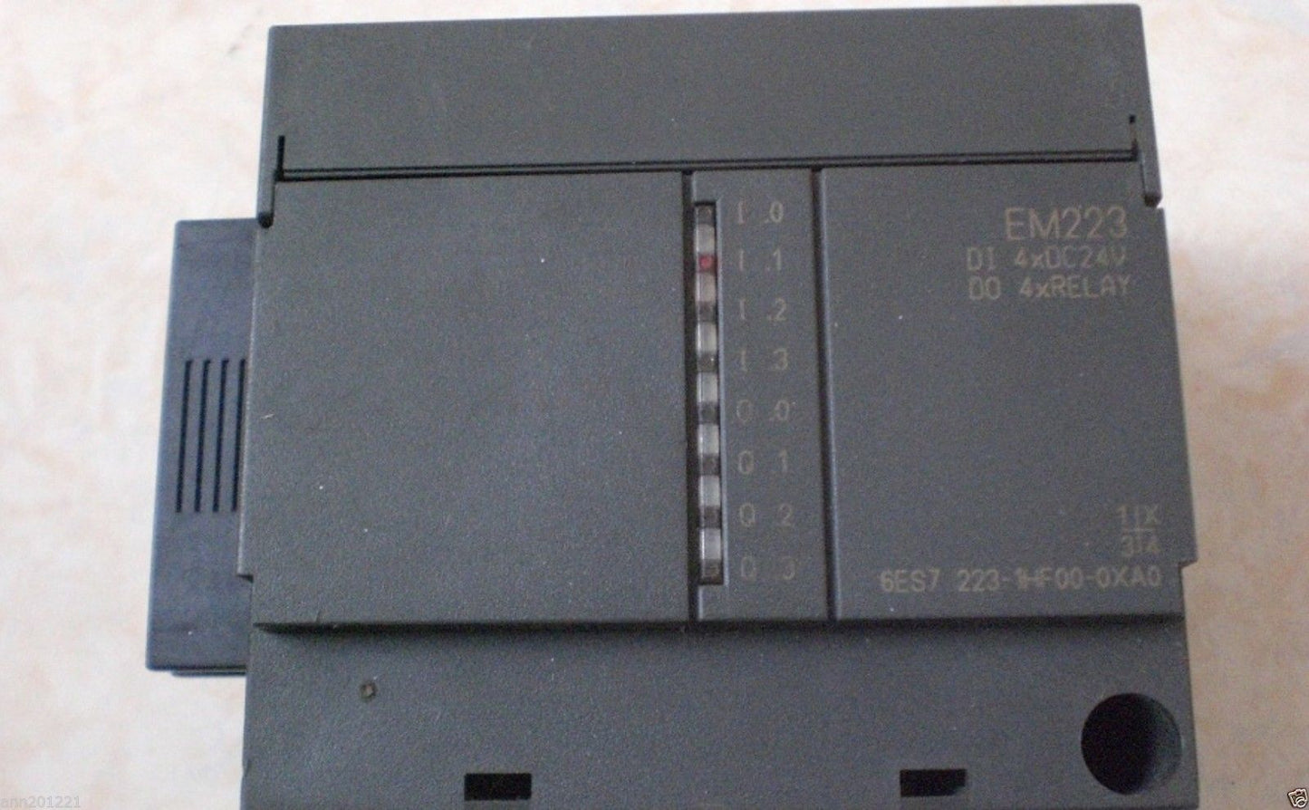 6ES7 223-1HF00-0XA0 - SIEMENS