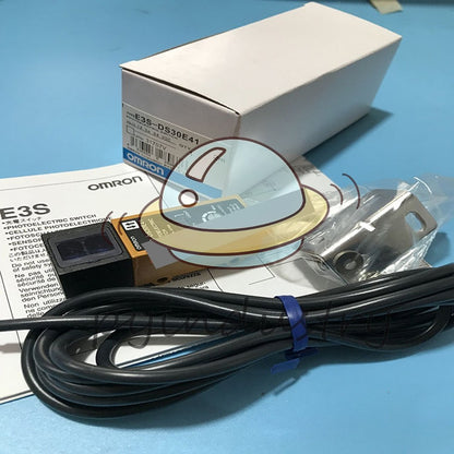 Omron E3S-DS30E41 Photoelectric Switch One E3SDS30E41