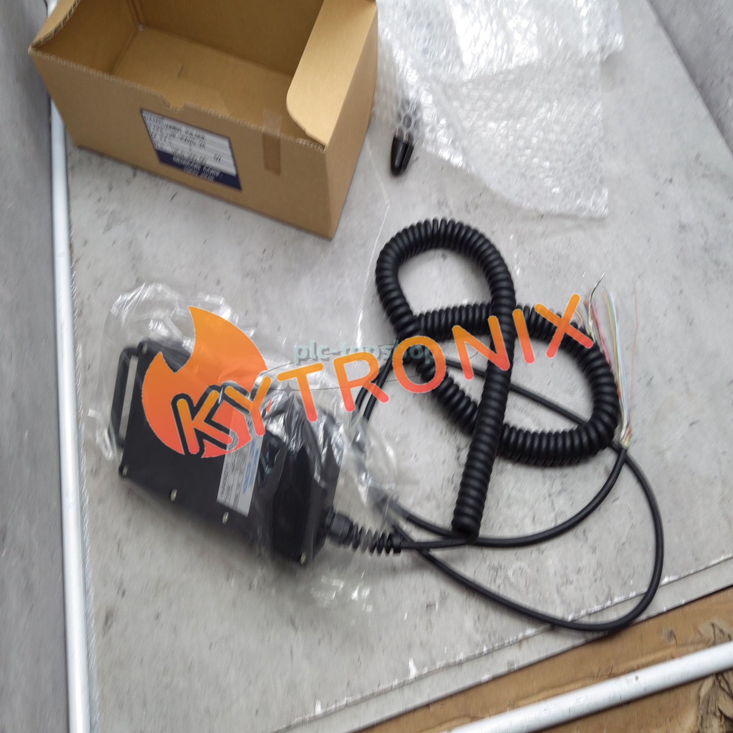1PCS NEMICON HP-V0025-2H-PL0-300-00 Handy Pulser Handwheel MPG Fast Ship