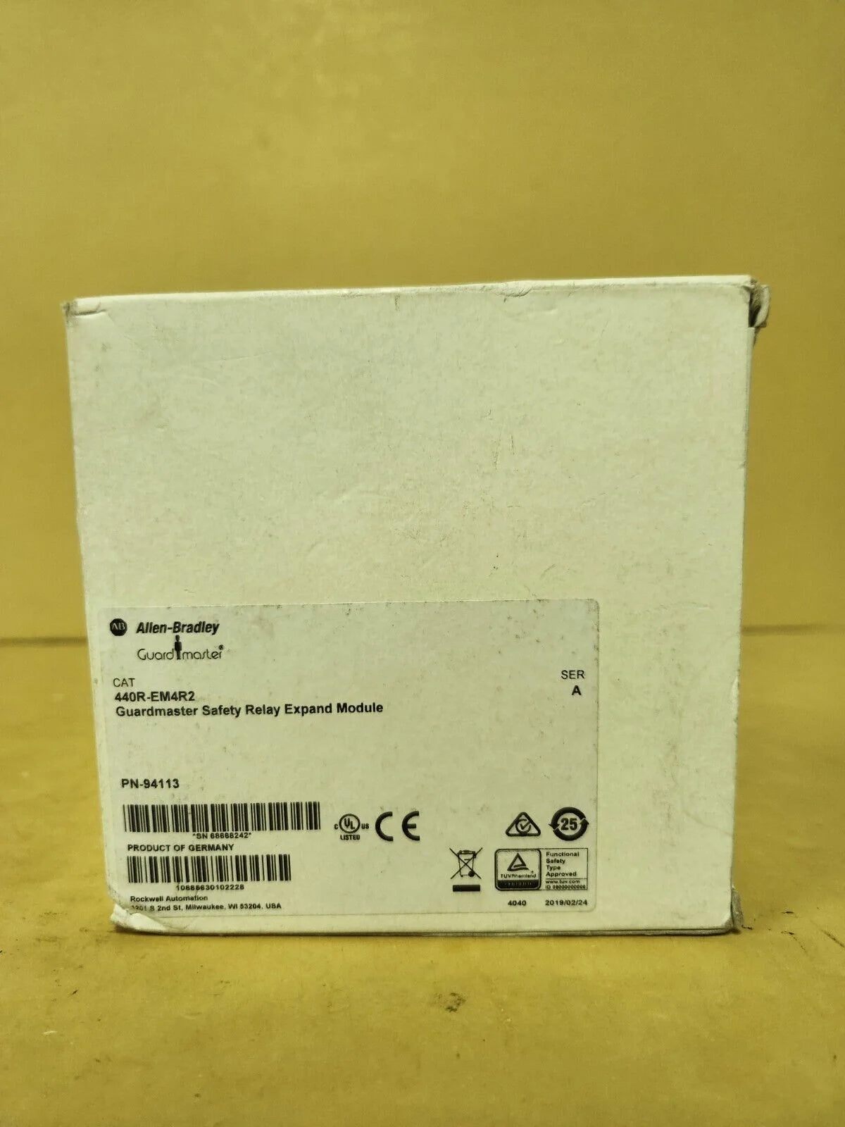 Allen Bradley 440R-EM4R2 Safety Relay GuardMaster Input 24VDC 5W - ALLEN BRADLEY [3]