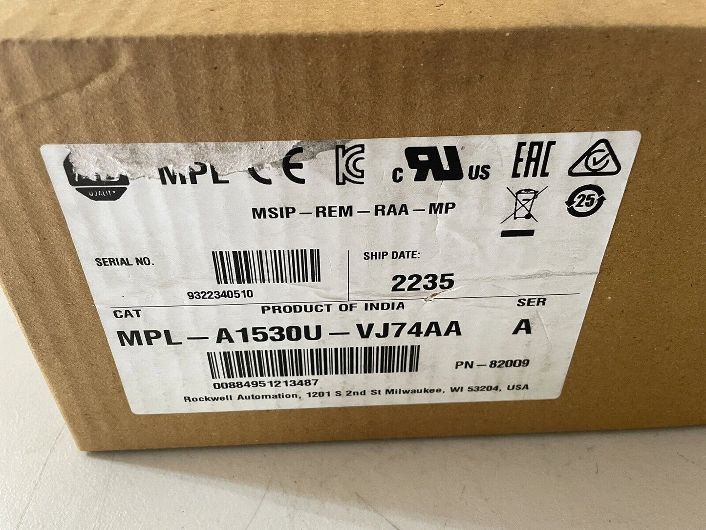 Allen Bradley Kinetix AC Servo Motor MPL-A1530U-VJ74AA Ser A 7000 RPM - ALLEN BRADLEY [4]
