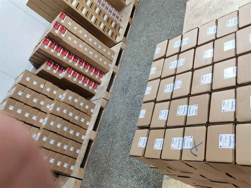 Allen-Bradley PowerFlex 400 90 kW 125 HP AC Drive 22C-D170A103 - ALLEN-BRADLEY [6]
