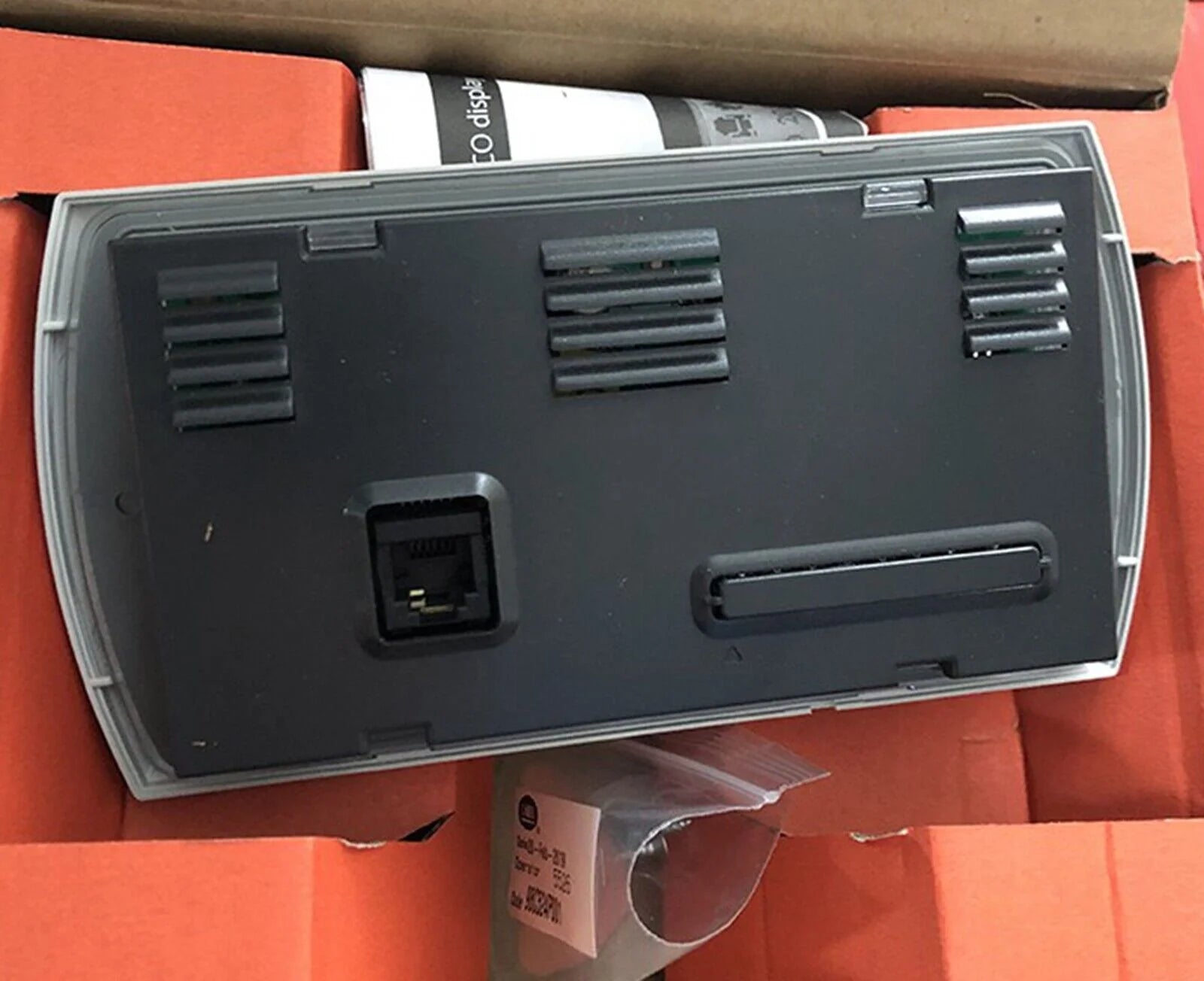CAREL PGD1000F00 Control Panel with Operation Features - CAREL [2]