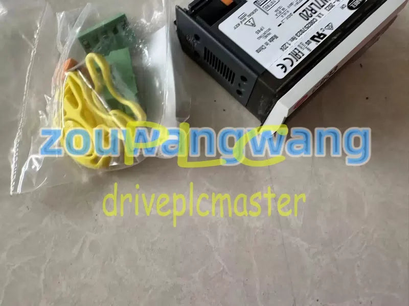Carel IR33W7LR20 Controller #ZWW #dr [9]
