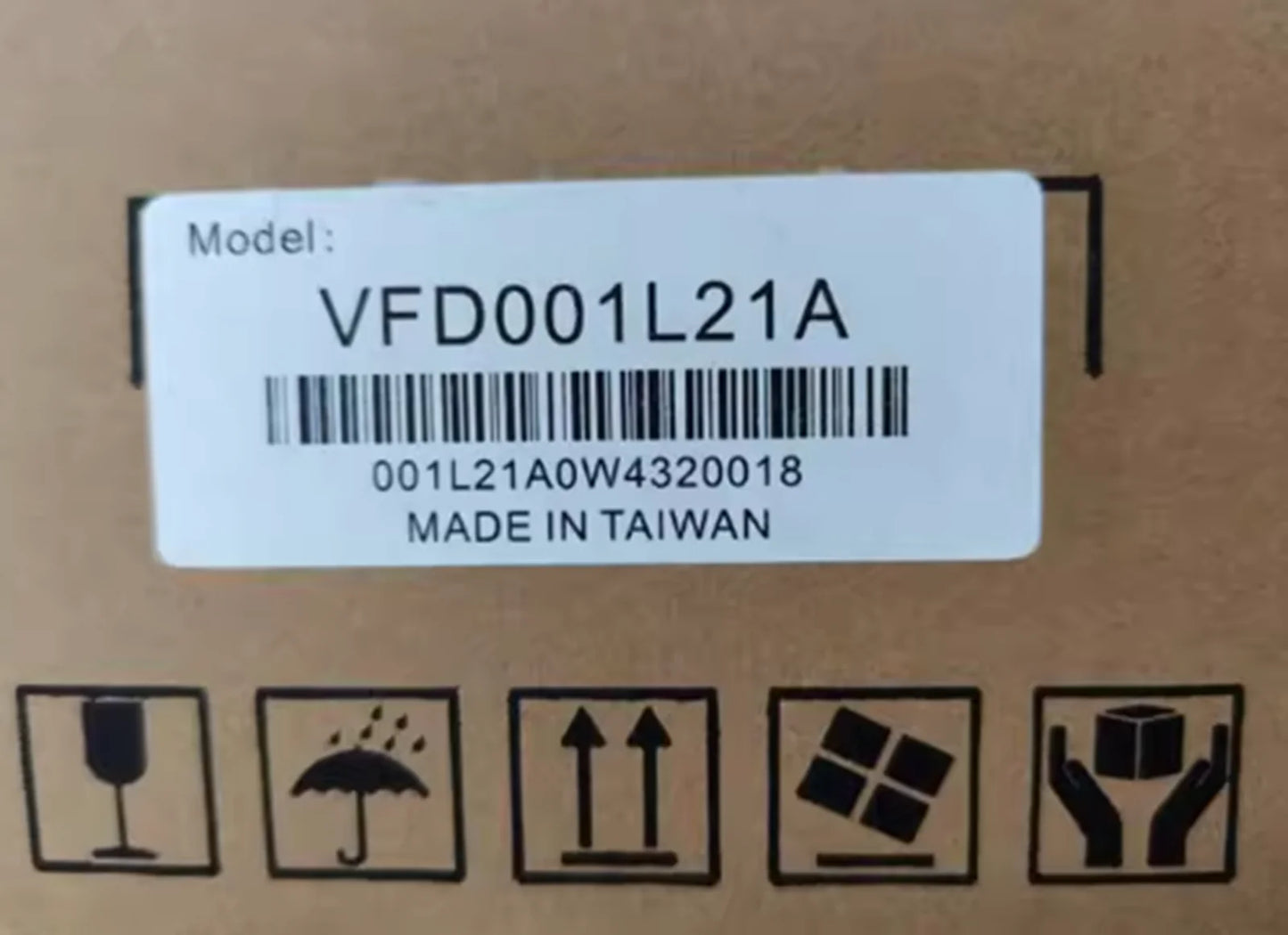 DELTA VFD001L21A Inverter - DELTA [1]