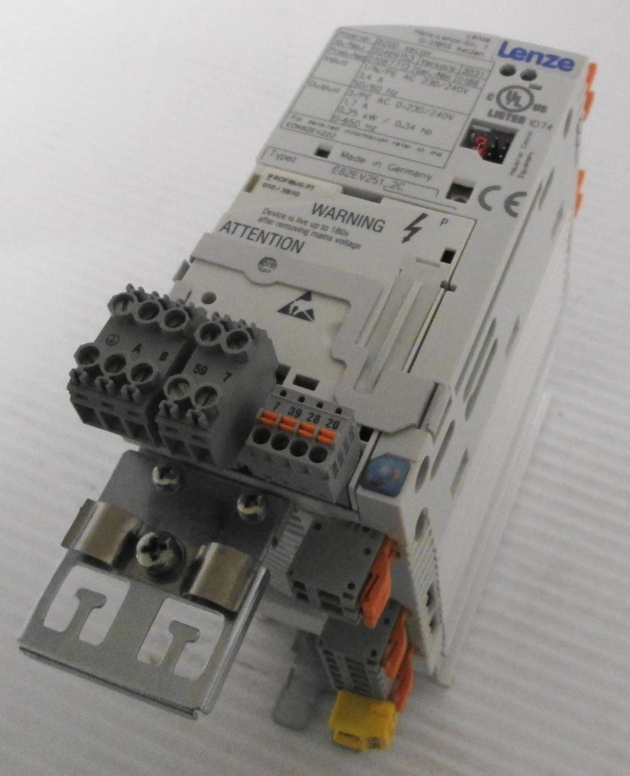 E82EV251-2C - LENZE [1]