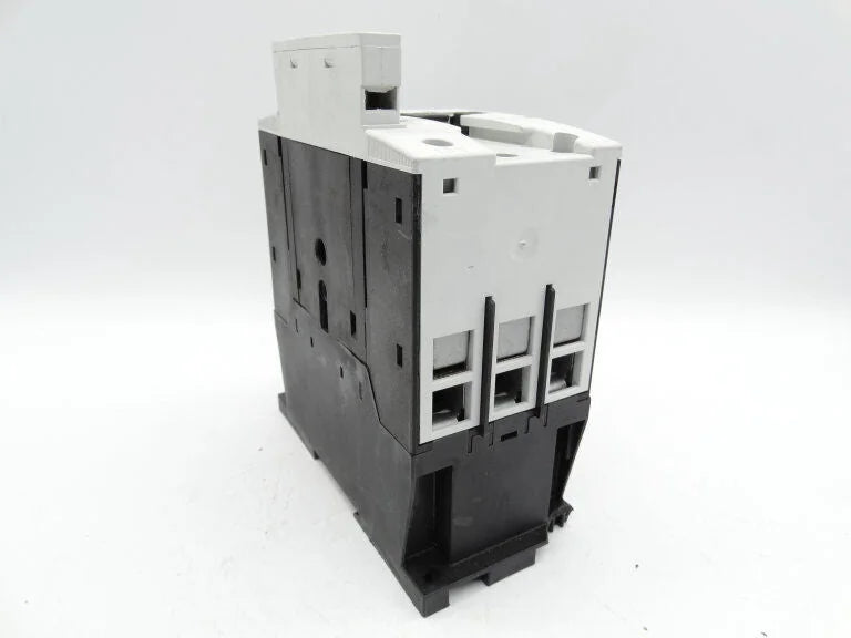 Eaton Dilm72 Contactor with 110V/50Hz & 120V/60Hz - EATON [2]