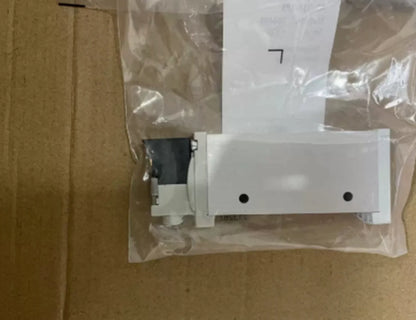 Festo Solenoid Valve VUVG-L14-M52-AT-G18-1P3 - FESTO [2]