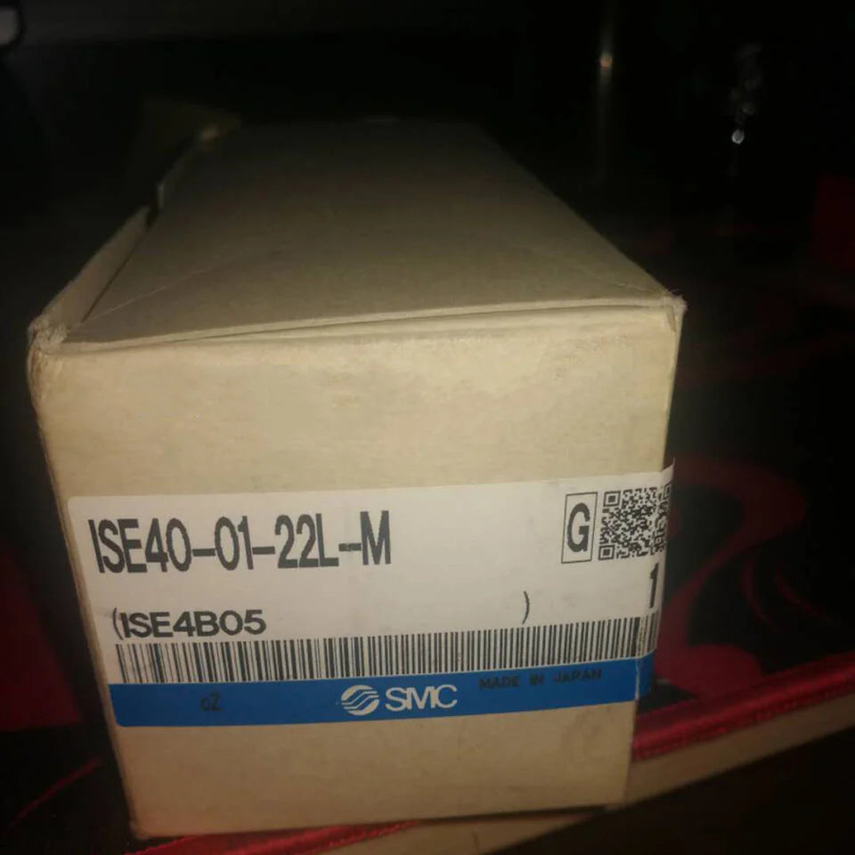 ISE400122LM Pressure Switch - SMC [2]