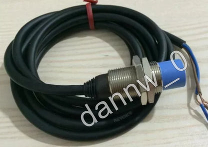 KEYENCE ED-118U Proximity Switch - High-Quality Sensor Switch for industrial and home use - KEYENCE [3]