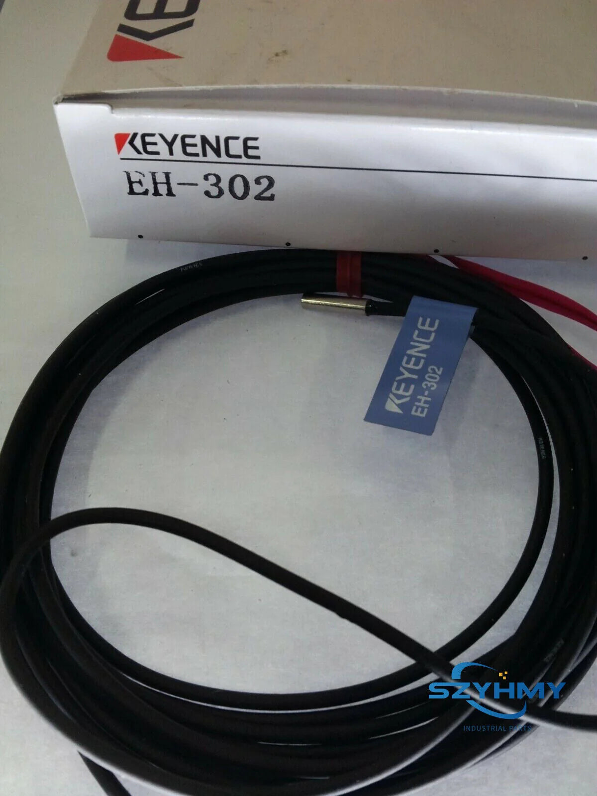 KEYENCE EH-302 Proximity Switch - New in Box, Reliable Performance - KEYENCE [1]
