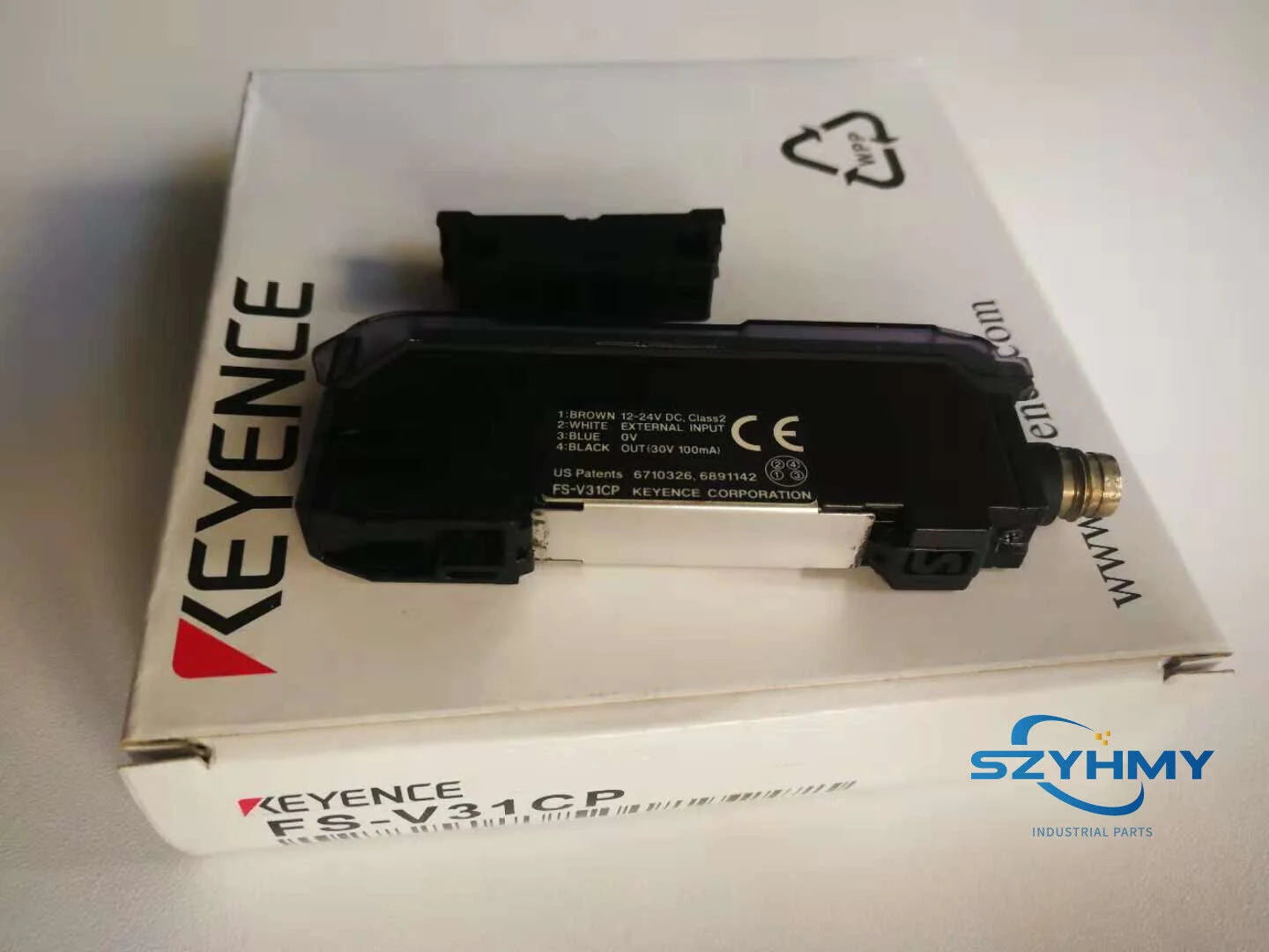 KEYENCE FS-V31CP Sensor Amplifier for Fiber Optic Application - KEYENCE [1]
