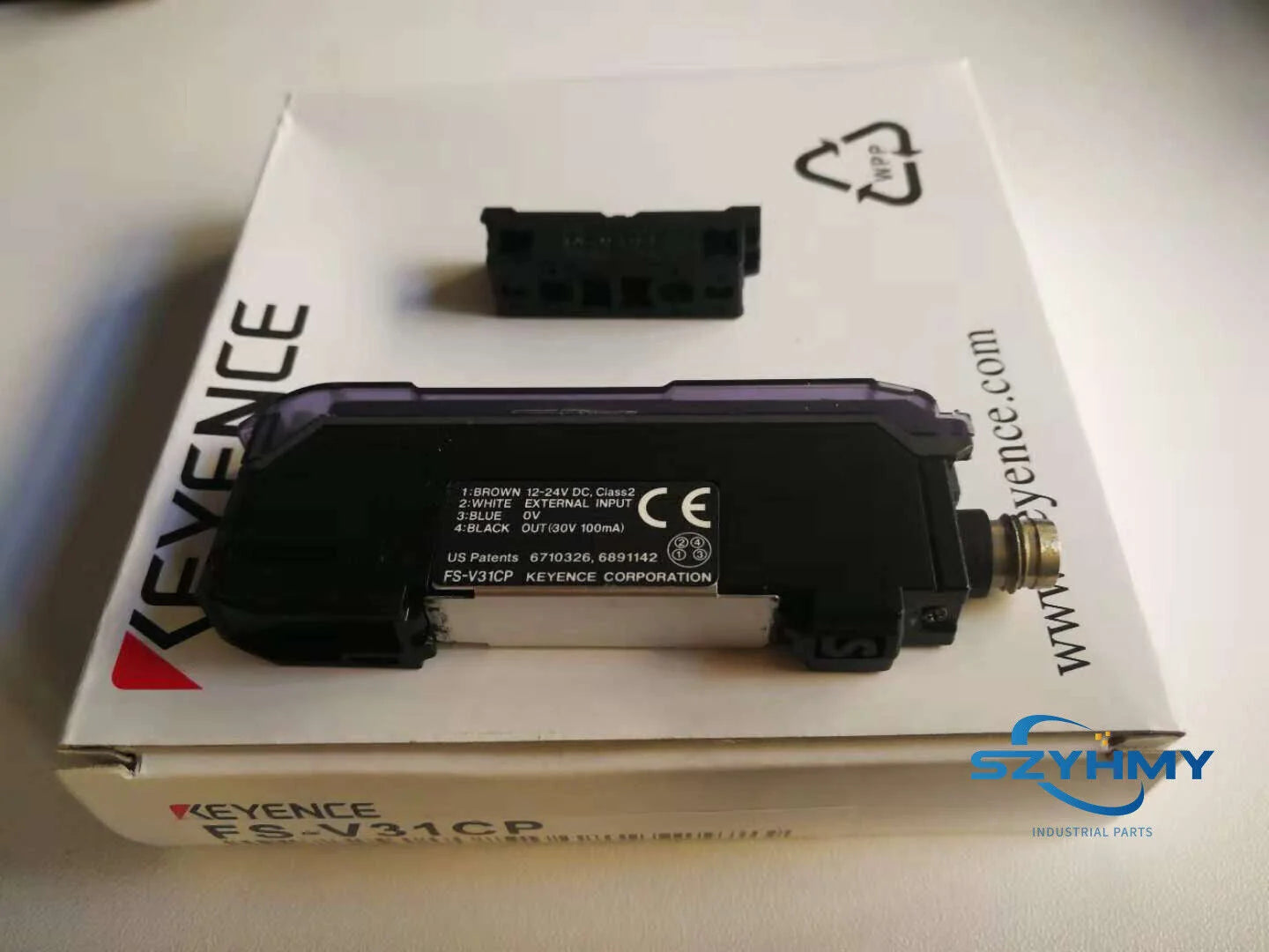 KEYENCE FS-V31CP Sensor Amplifier for Fiber Optic Application - KEYENCE [2]