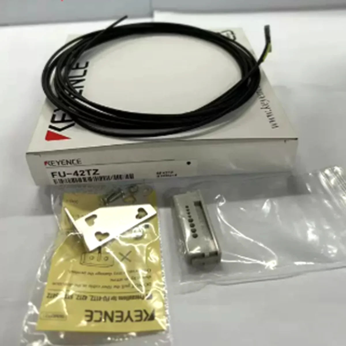 KEYENCE FU-42TZ Reflective Fiber Optic Sensor - KEYENCE [2]