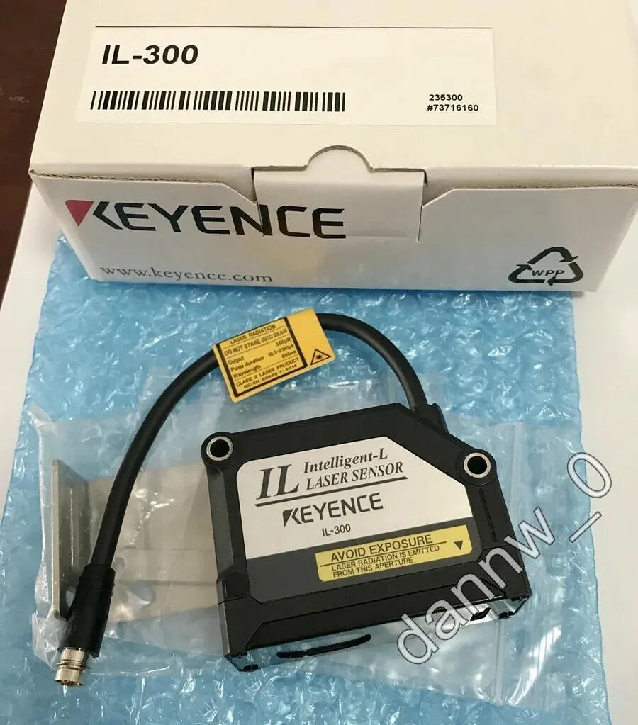 KEYENCE IL-300 Laser Sensor 1PC New - KEYENCE [2]