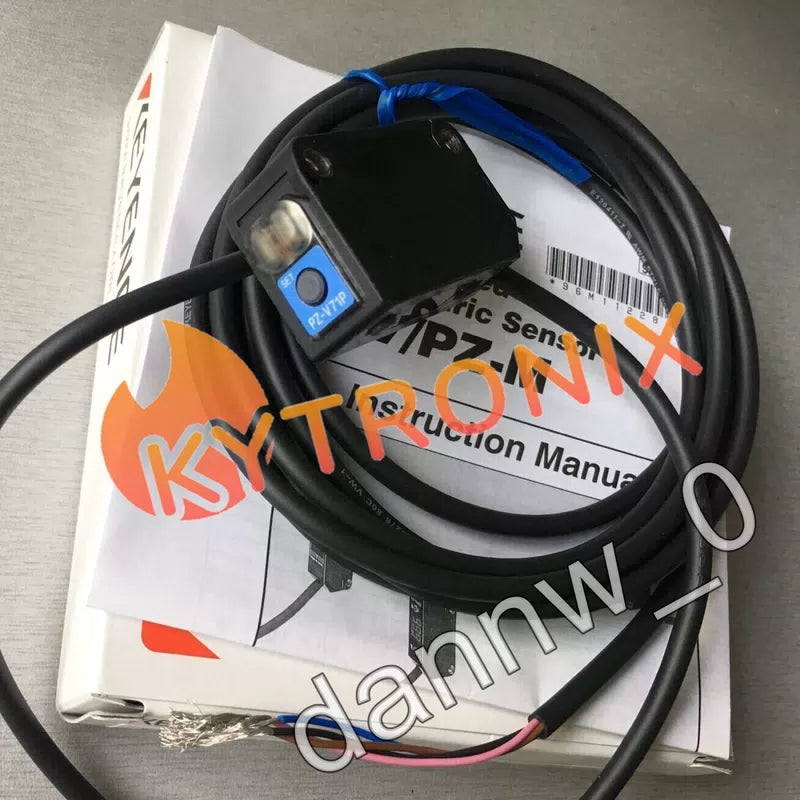 KEYENCE PZ-V71P proximity sensor [2]