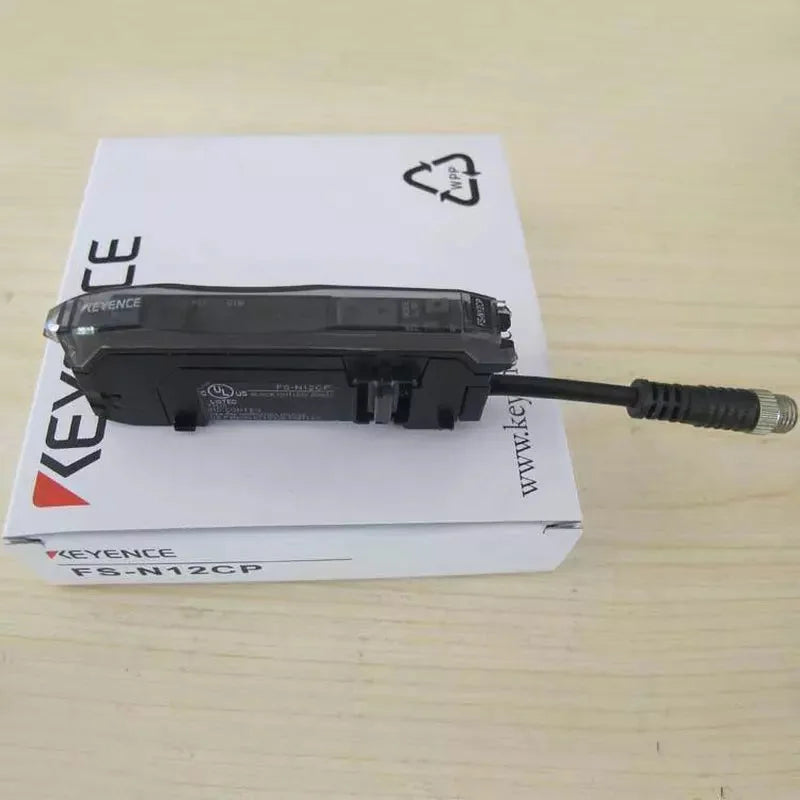 Keyence FS-N12CP Fiber Optic Amplifier Sensor - KEYENCE [1]