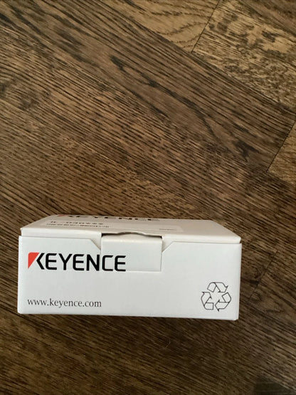 Keyence IL-030 Laser Sensor In Box - KEYENCE [2]