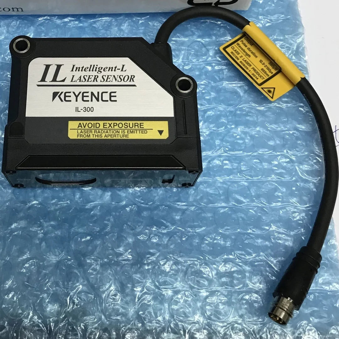 Keyence IL-300 Laser Displacement Sensor Fast - KEYENCE [3]