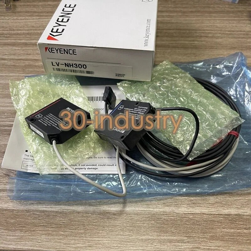 Keyence LV-NH300 Laser Sensor - High Precision Measurement Tool - KEYENCE [1]