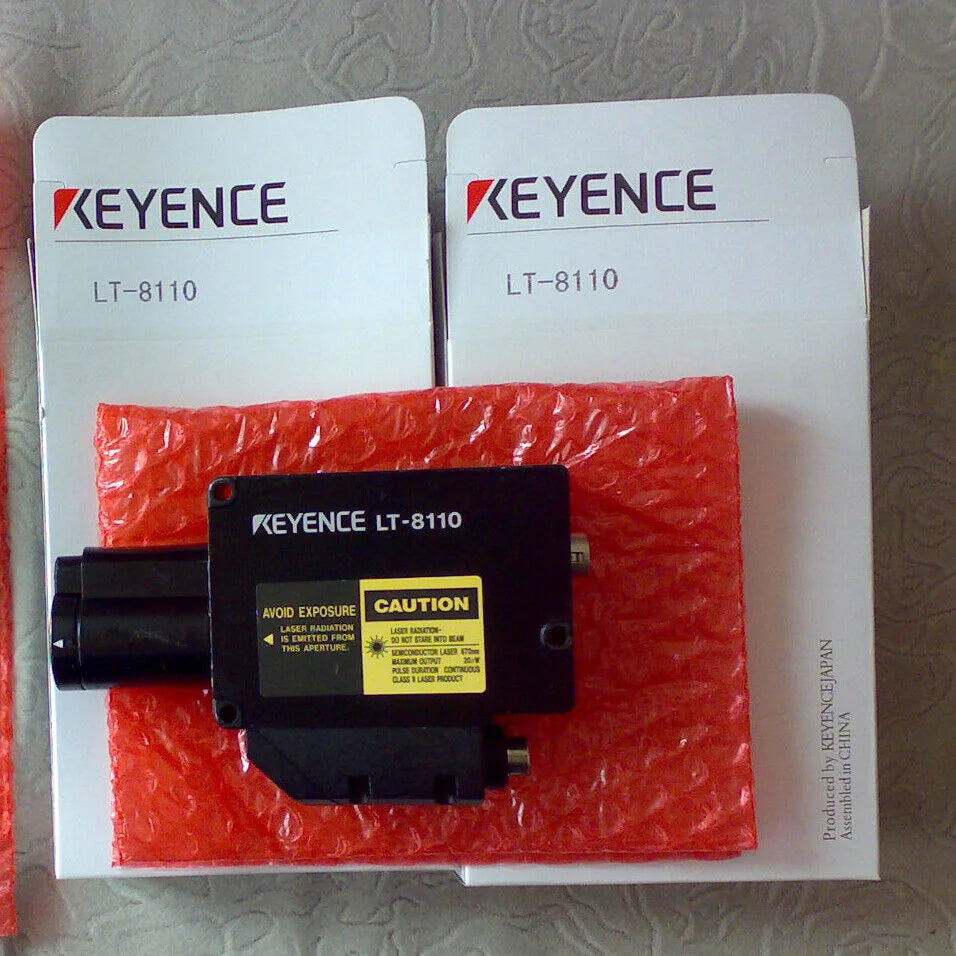 Keyence Laser Confocal Displacement Meter LT-8110 - KEYENCE [1]