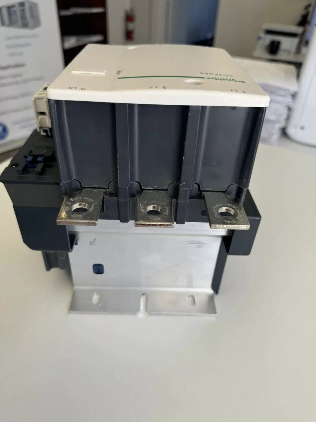 LC1F265 Schneider Electric 350 Amp Contactor 120V Coil #E [3]
