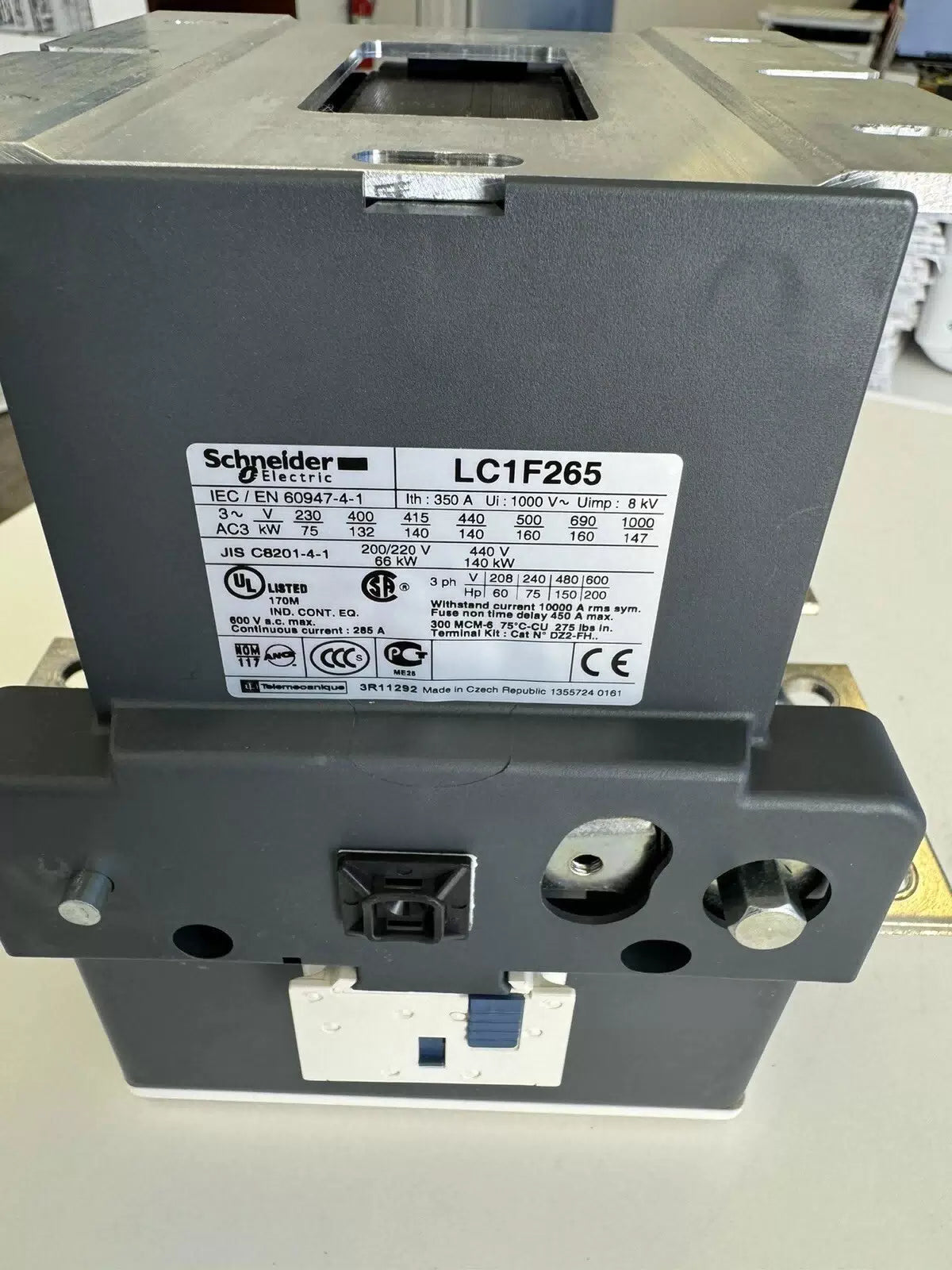 LC1F265 Schneider Electric 350 Amp Contactor 120V Coil #E [5]