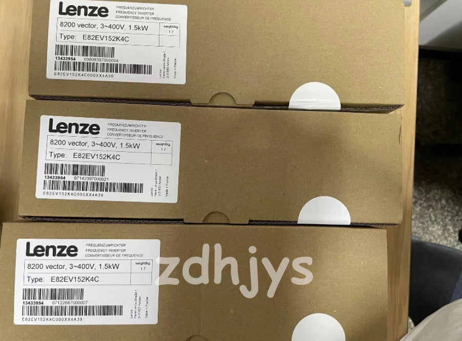 Lenze E82EV152K4C Inverter Drive - LENZE [1]