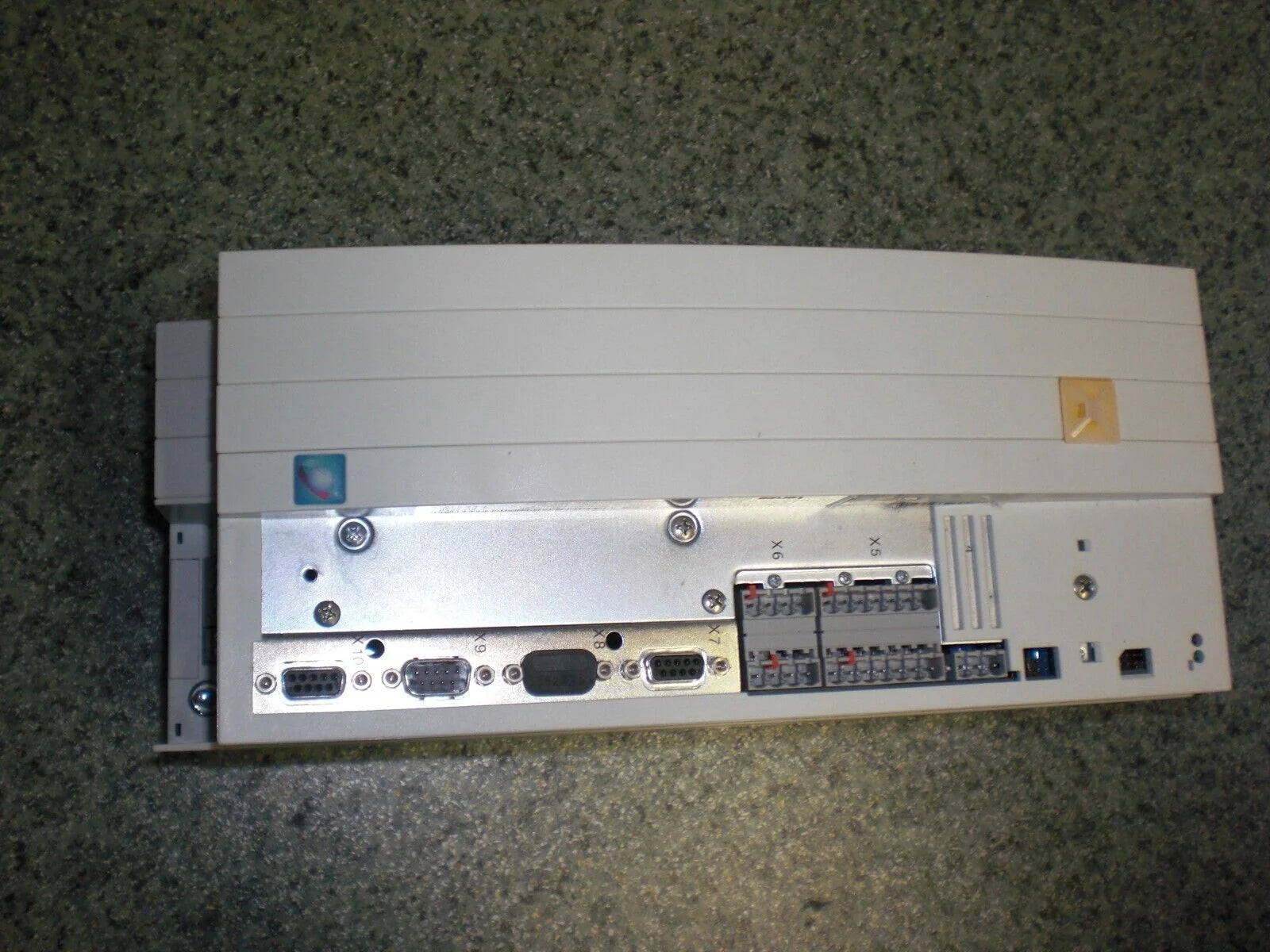Lenze EVS9326-ES Frequenzumrichter - LENZE [1]