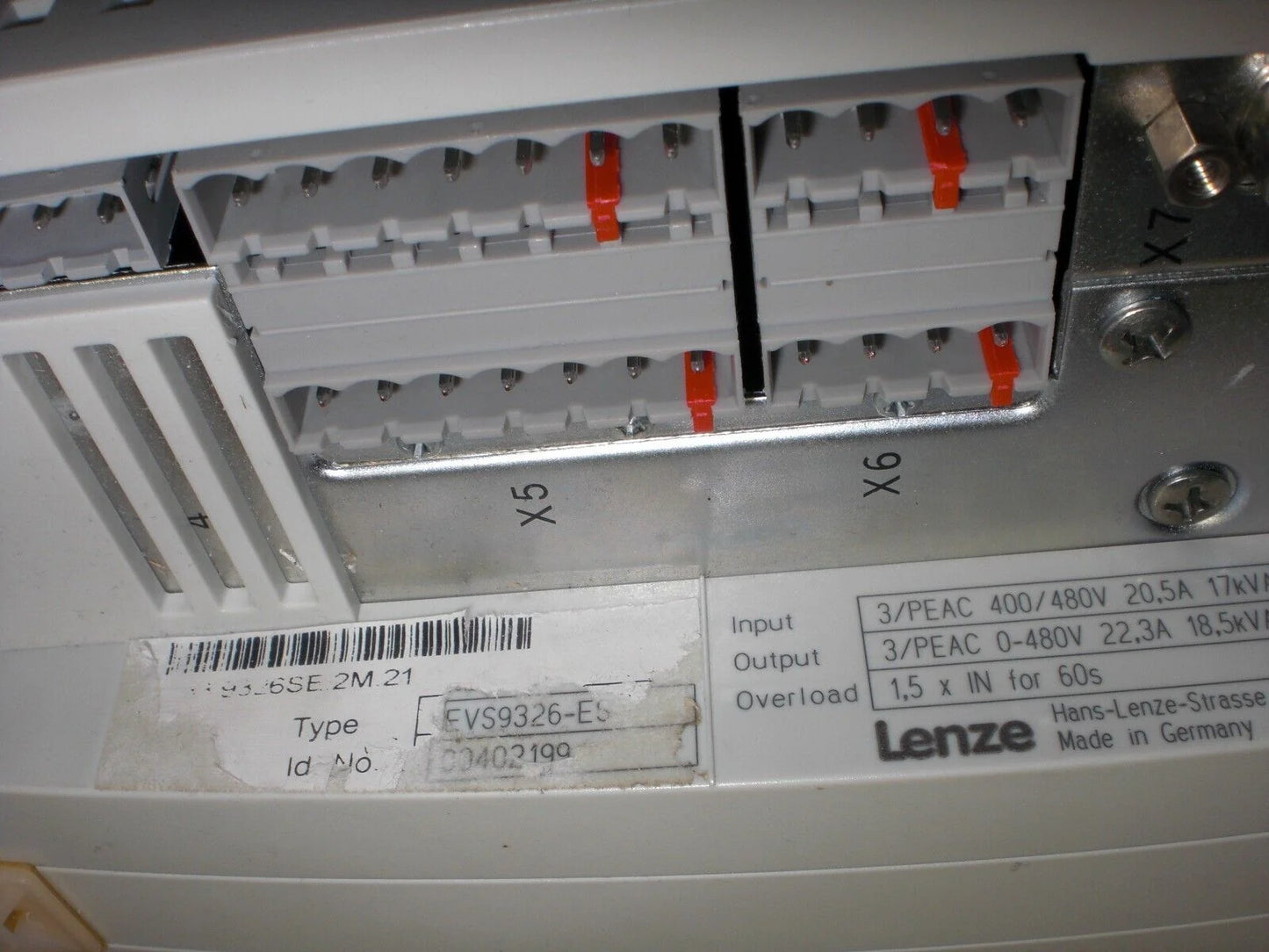 Lenze EVS9326-ES Frequenzumrichter - LENZE [2]