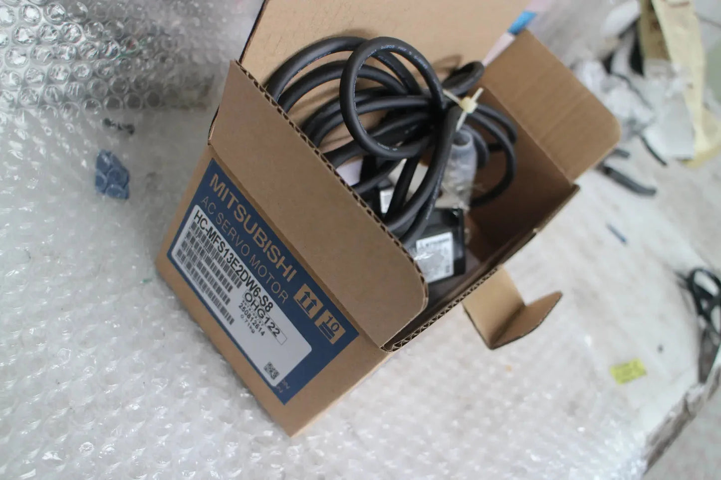 MITSUBISHI HC-MFS13E2DW6-S8 Servo Motor, New In Box - MITSUBISHI [3]